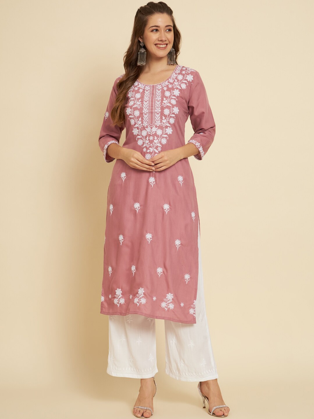 

HERE&NOW Mauve & White Ethnic Motifs Chikankari Embroidered Georgette Kurta