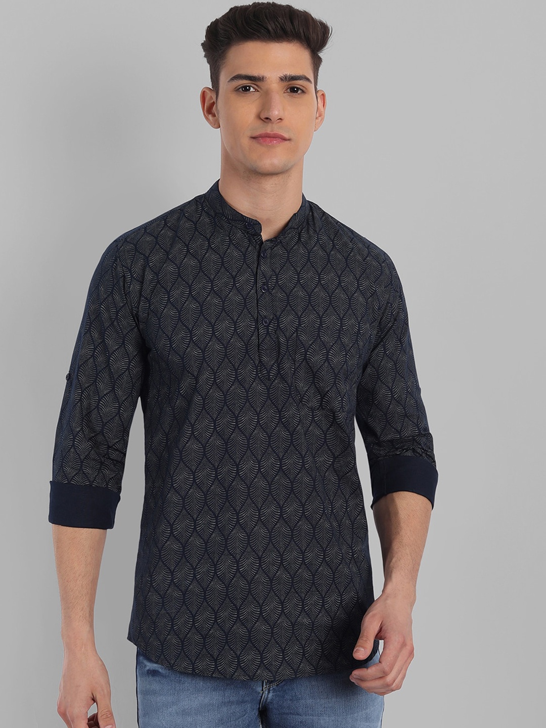 

Majestic Man Geometric Printed Band Collar Pure Cotton Kurta, Navy blue