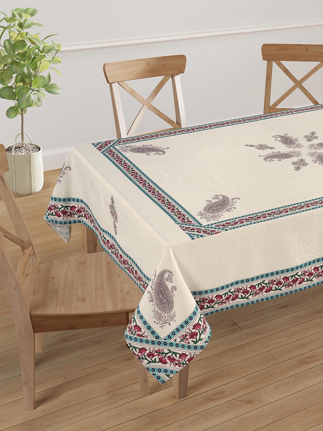 

SWAYAM White & Red Ethnic Motifs Printed 6-Seater Table Cover