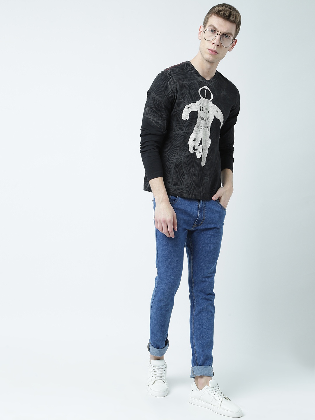 

Huetrap Men Black Printed V-Neck T-shirt