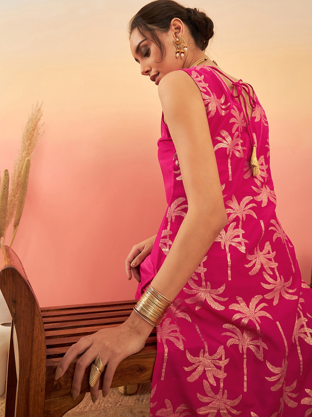 

Sangria Floral Print V-Neck Kurta with Trousers, Pink