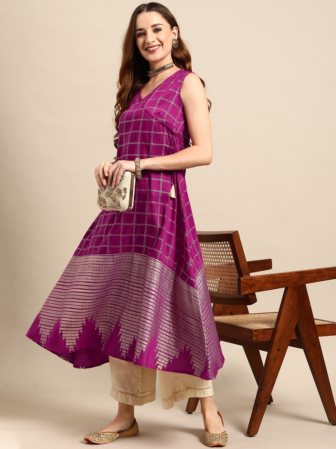 

Sangria Foil Printed Tie-Ups Detailed Angrakha Kurta, Magenta