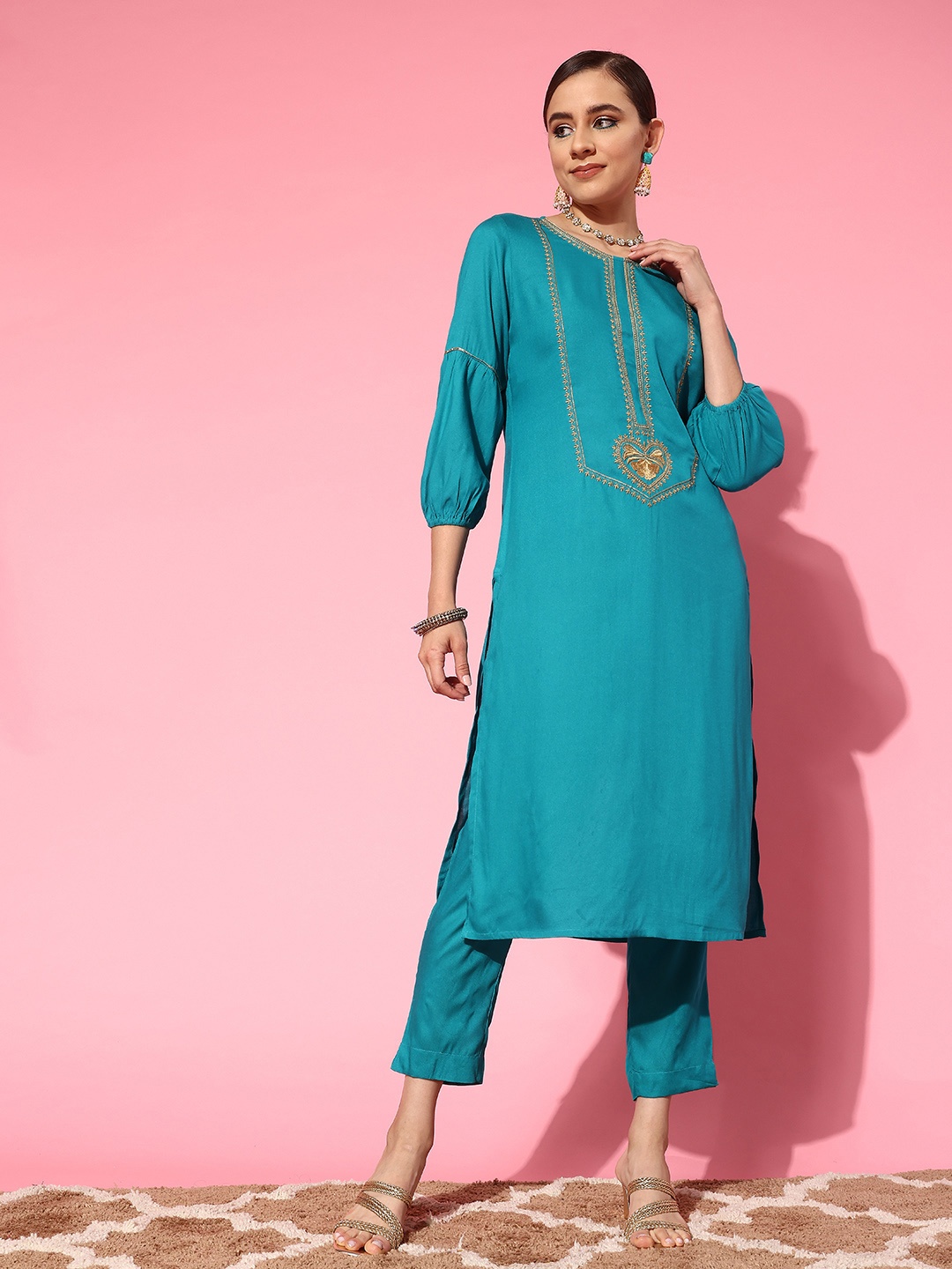 

Sangria Yoke Design Regular Kurta with Trousers, Blue