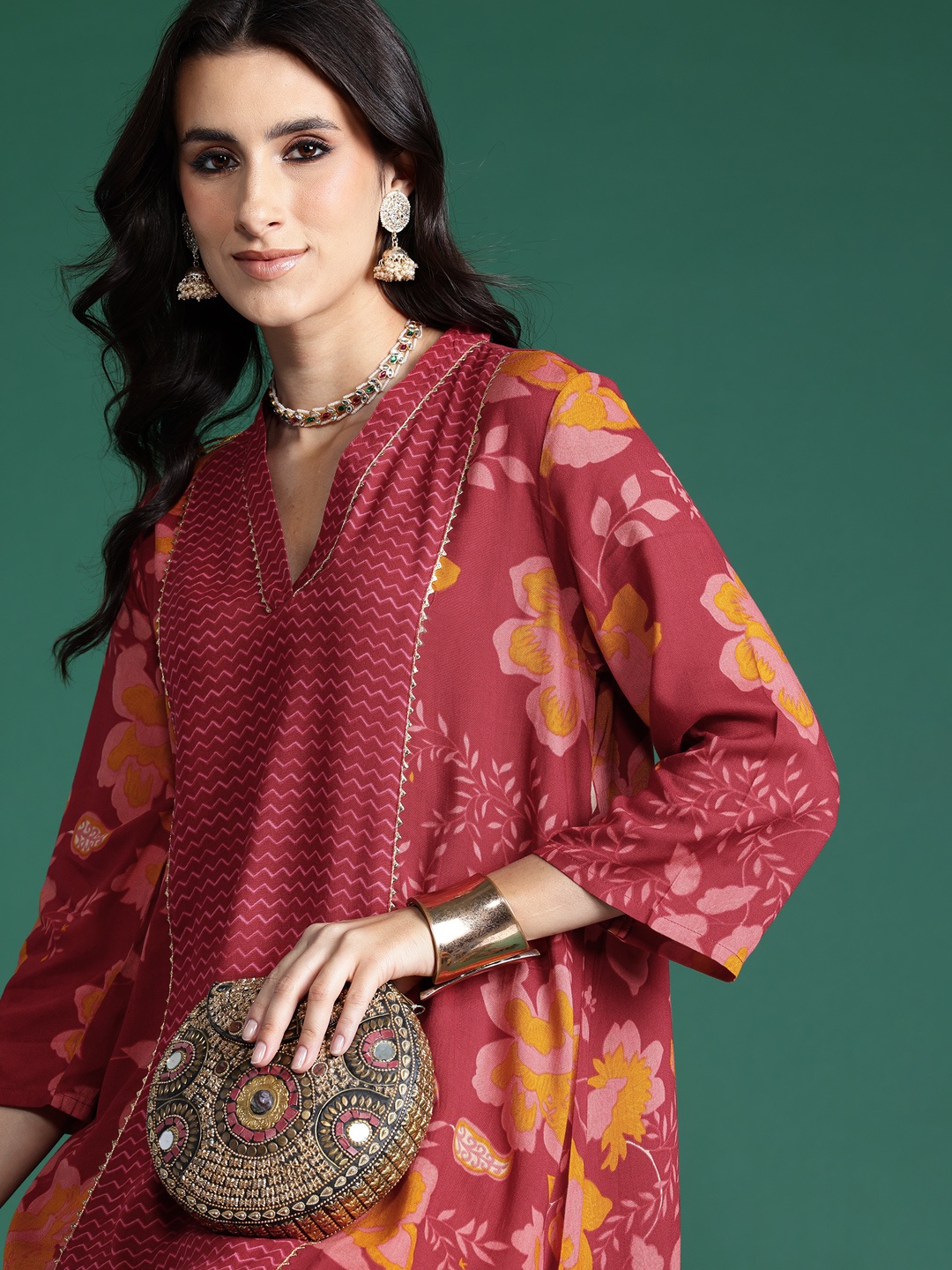 

Sangria Floral Printed Gotta-Patti Detailed A-line Kurta, Maroon