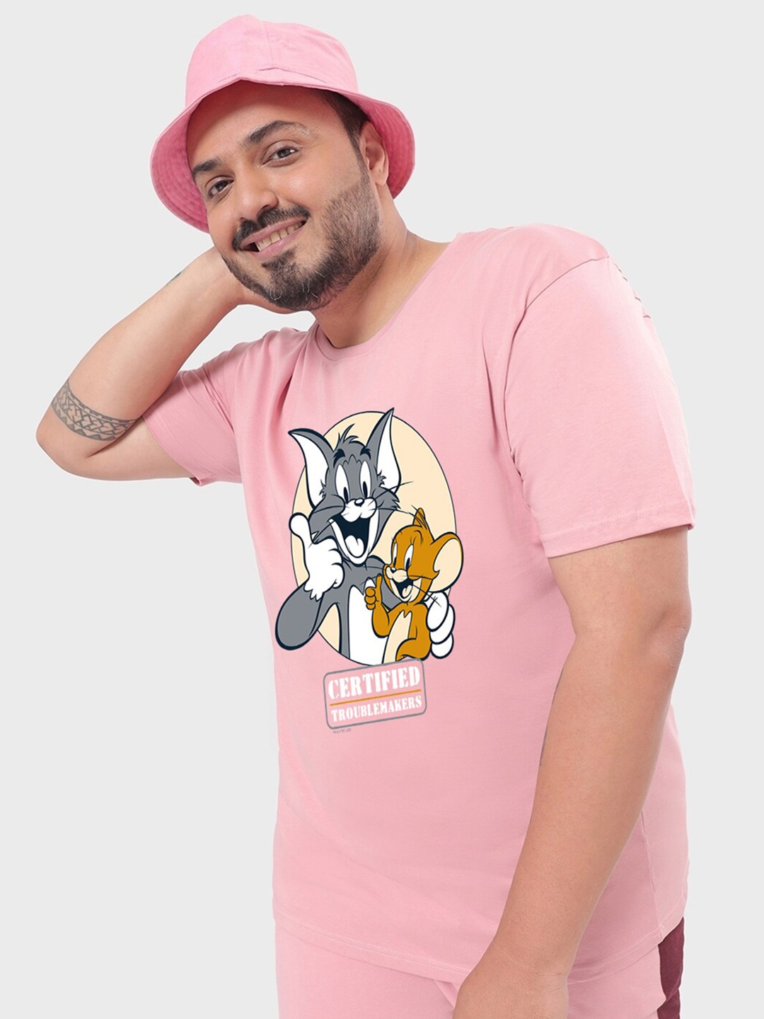 

Bewakoof x OFFICIAL TOM & JERRY MERCHANDISE Men Graphic Printed Plus Size T-shirt, Pink