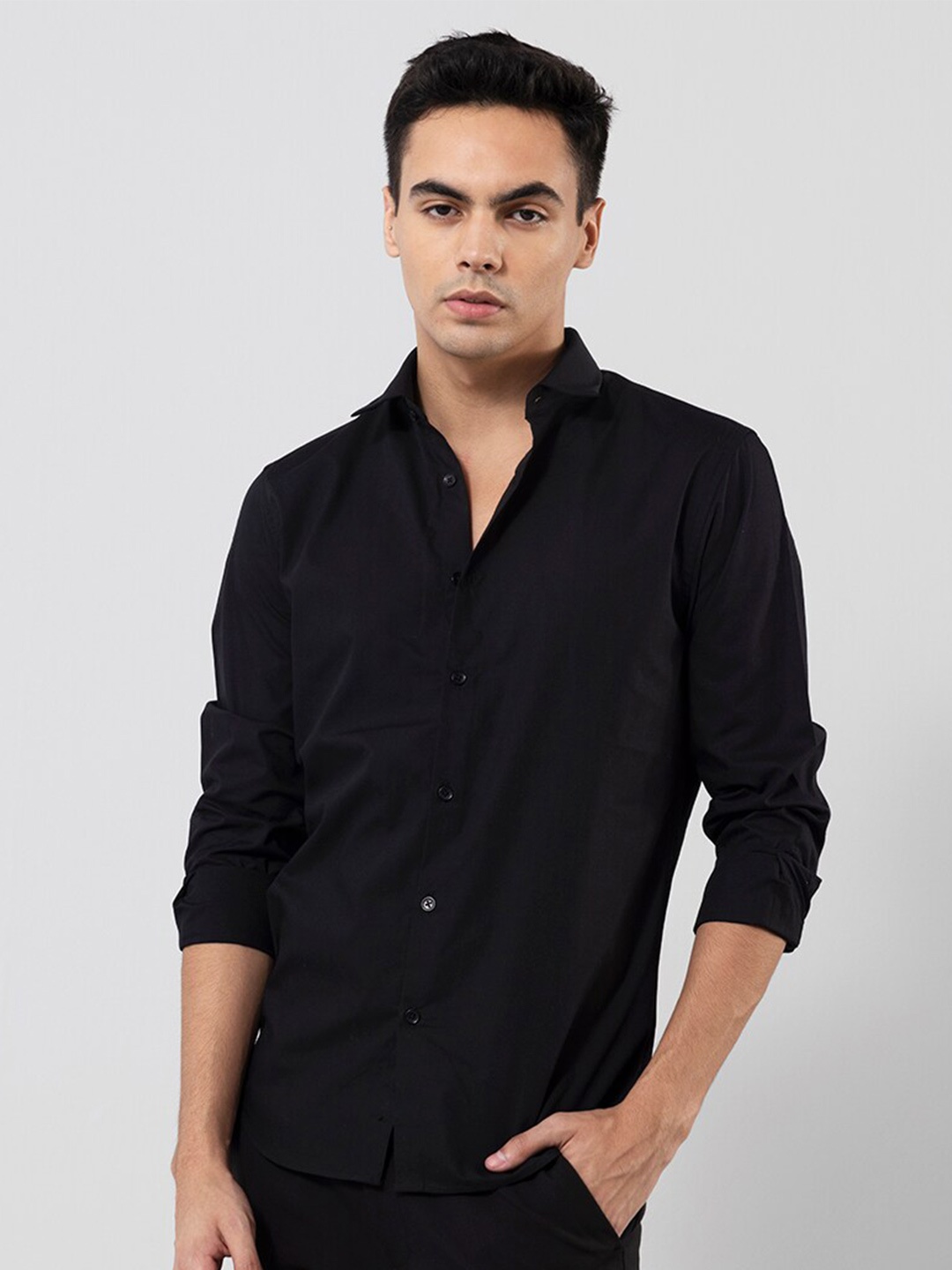 

Snitch Black Classic Slim Fit Casual Shirt