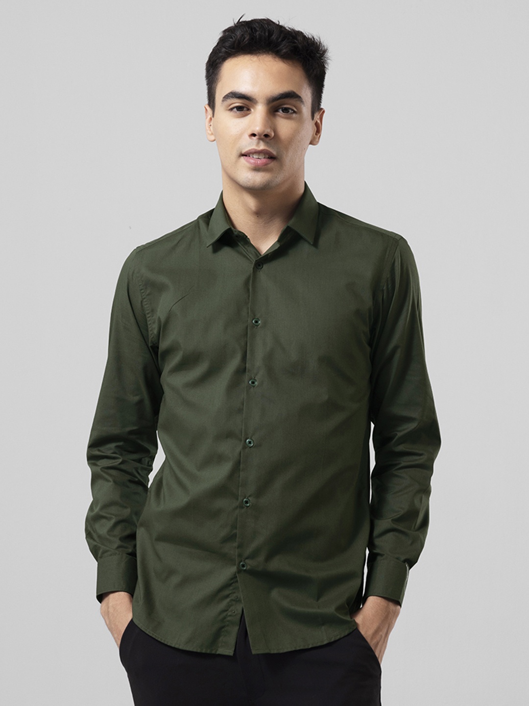 

Snitch Green Classic Slim Fit Opaque Casual Shirt