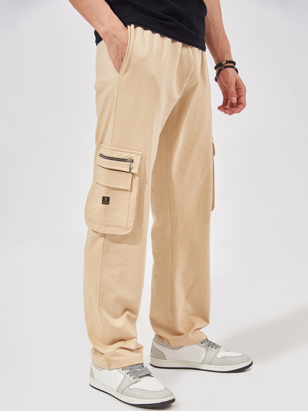 

Maniac Men Relaxed-Fit Cotton Cargo Pants, Beige