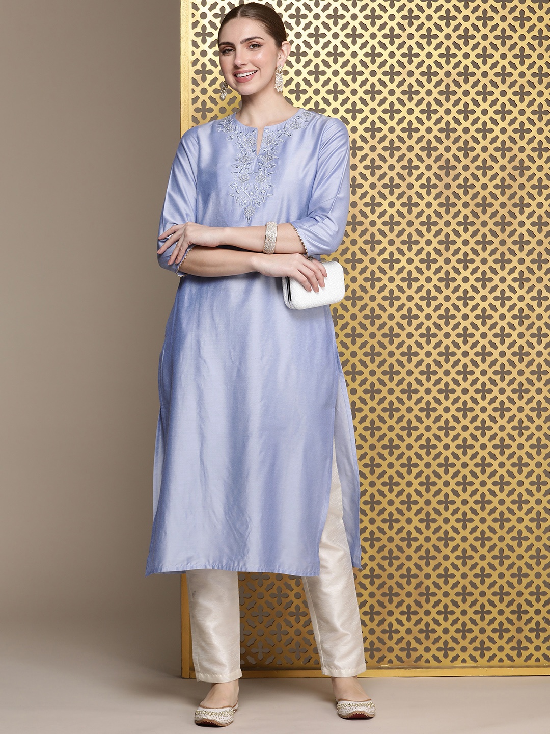 

House of Pataudi Jashn Yoke Design Floral Kurta, Blue