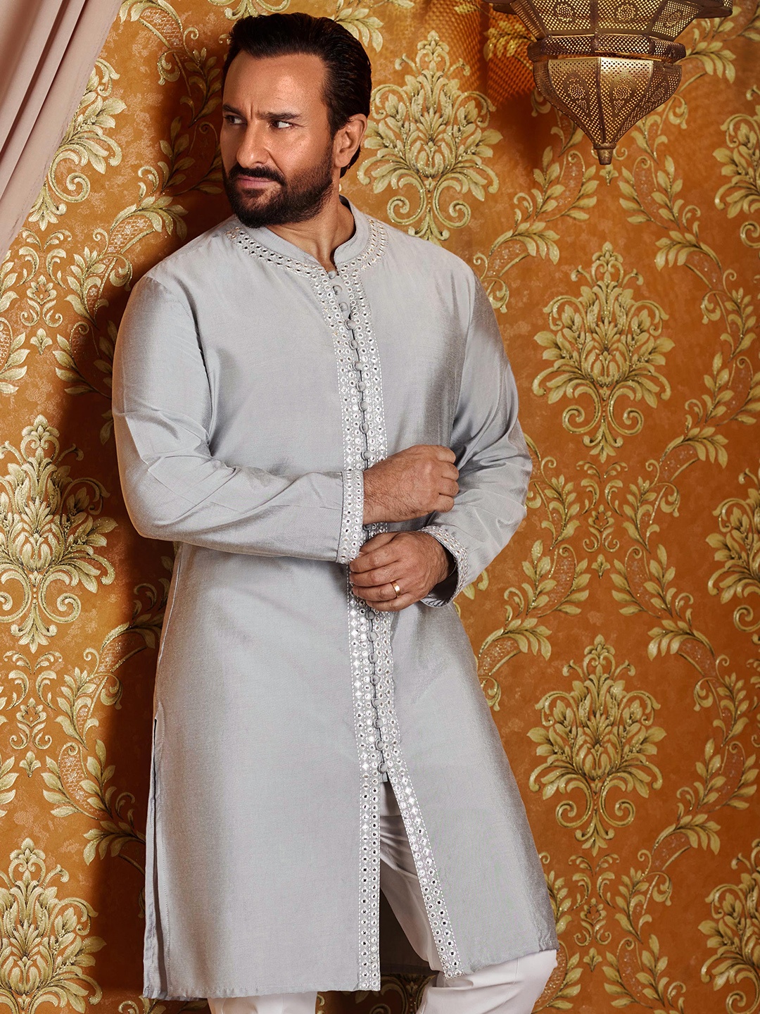 House of Pataudi Men Jashn Embroidered Mirror Work Kurta, Grey