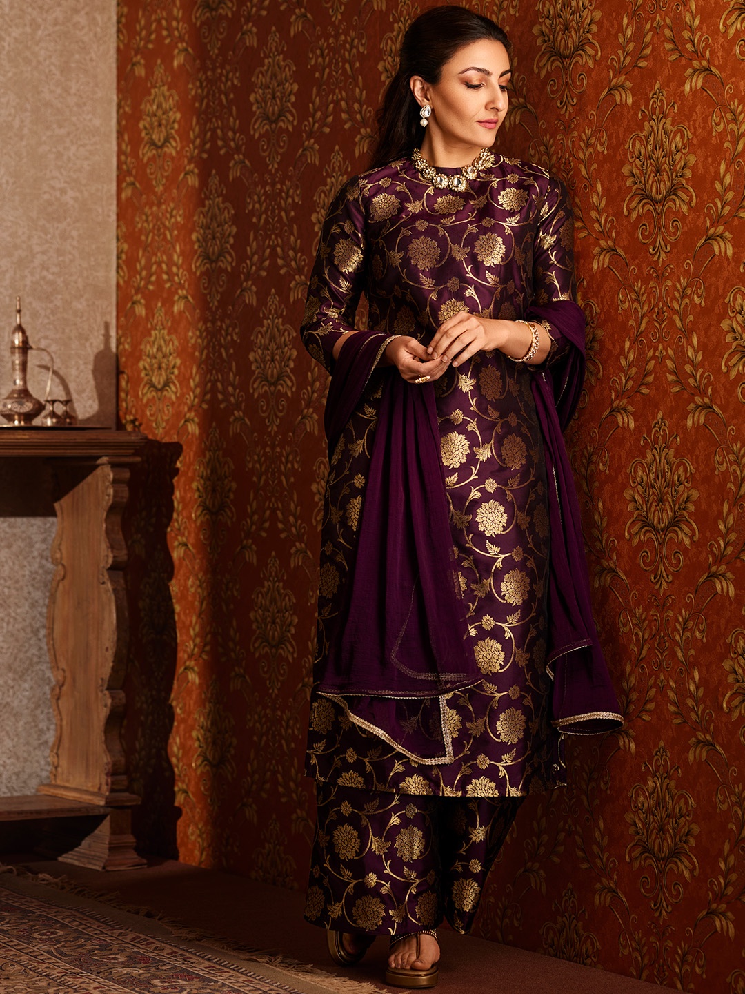 

House of Pataudi Women Jashn Floral Self-Design Kurta & Palazzos With Dupatta, Purple
