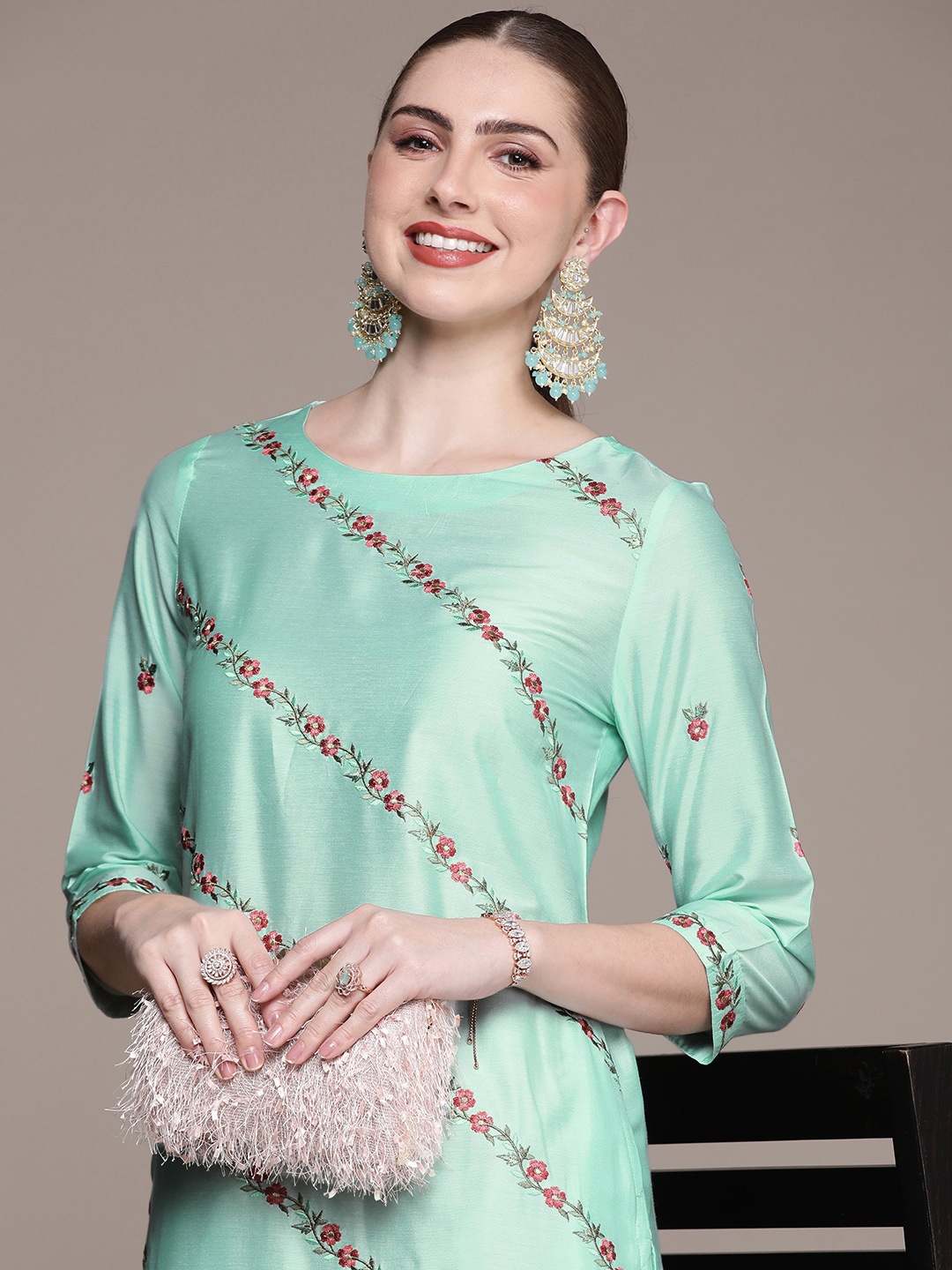 

House of Pataudi Jashn Floral Embroidered Zari Work Kurta, Turquoise blue