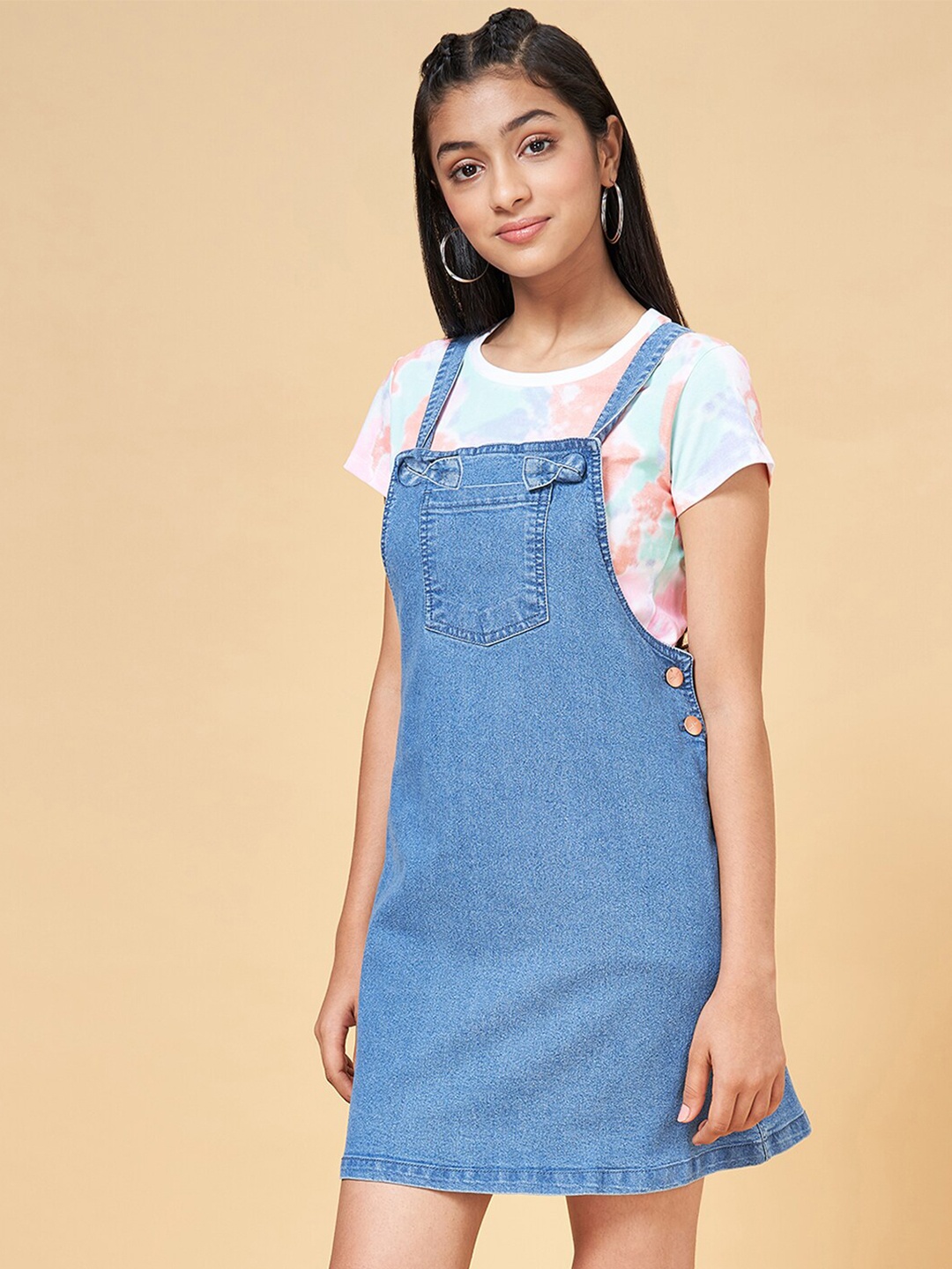 

Coolsters by Pantaloons Girls Printed Pure Cotton T-shirt With Dungaree Skirt, Blue