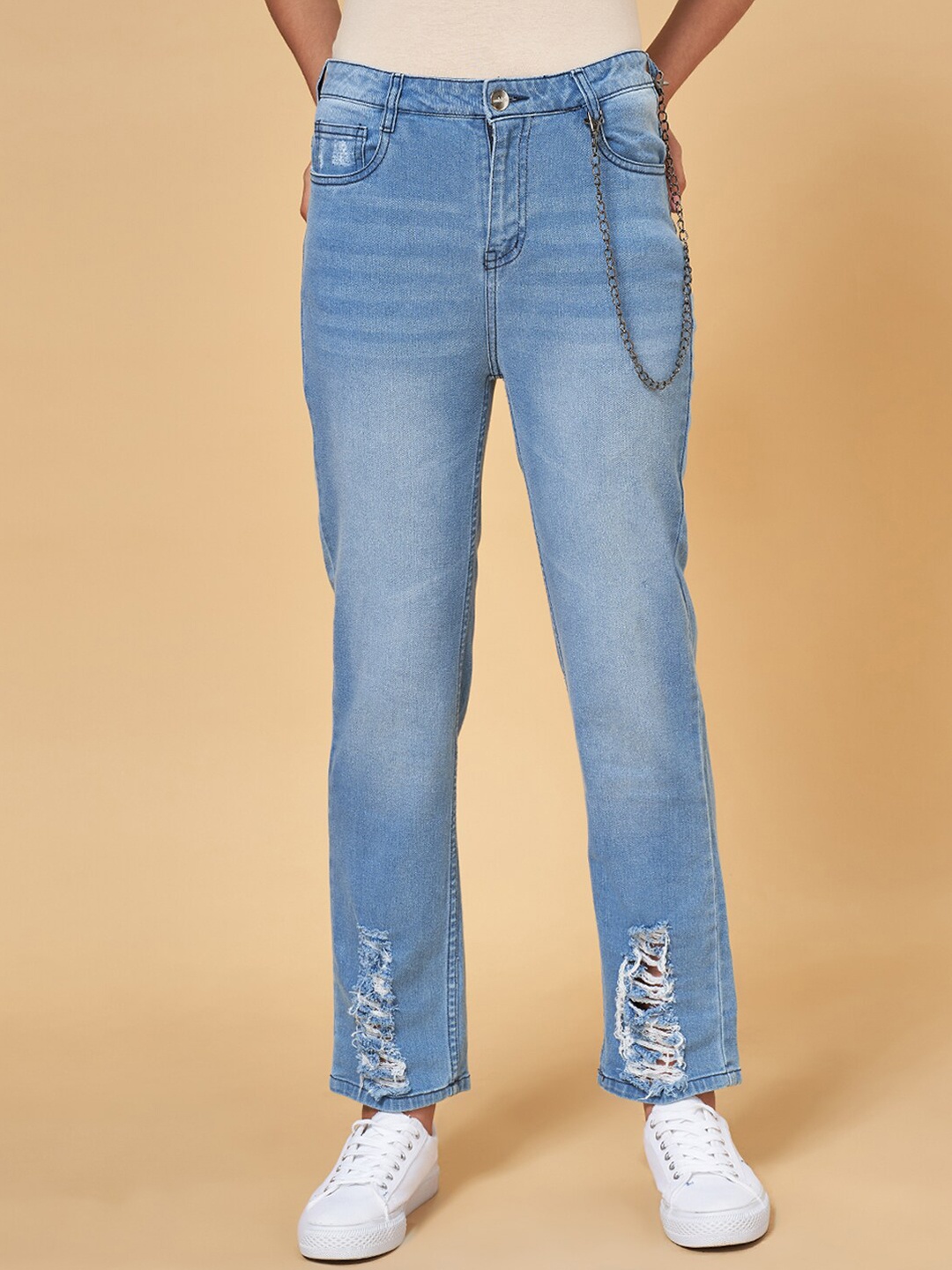 

Coolsters by Pantaloons Girls Mildly Distressed Light Fade Cotton Jeans, Blue