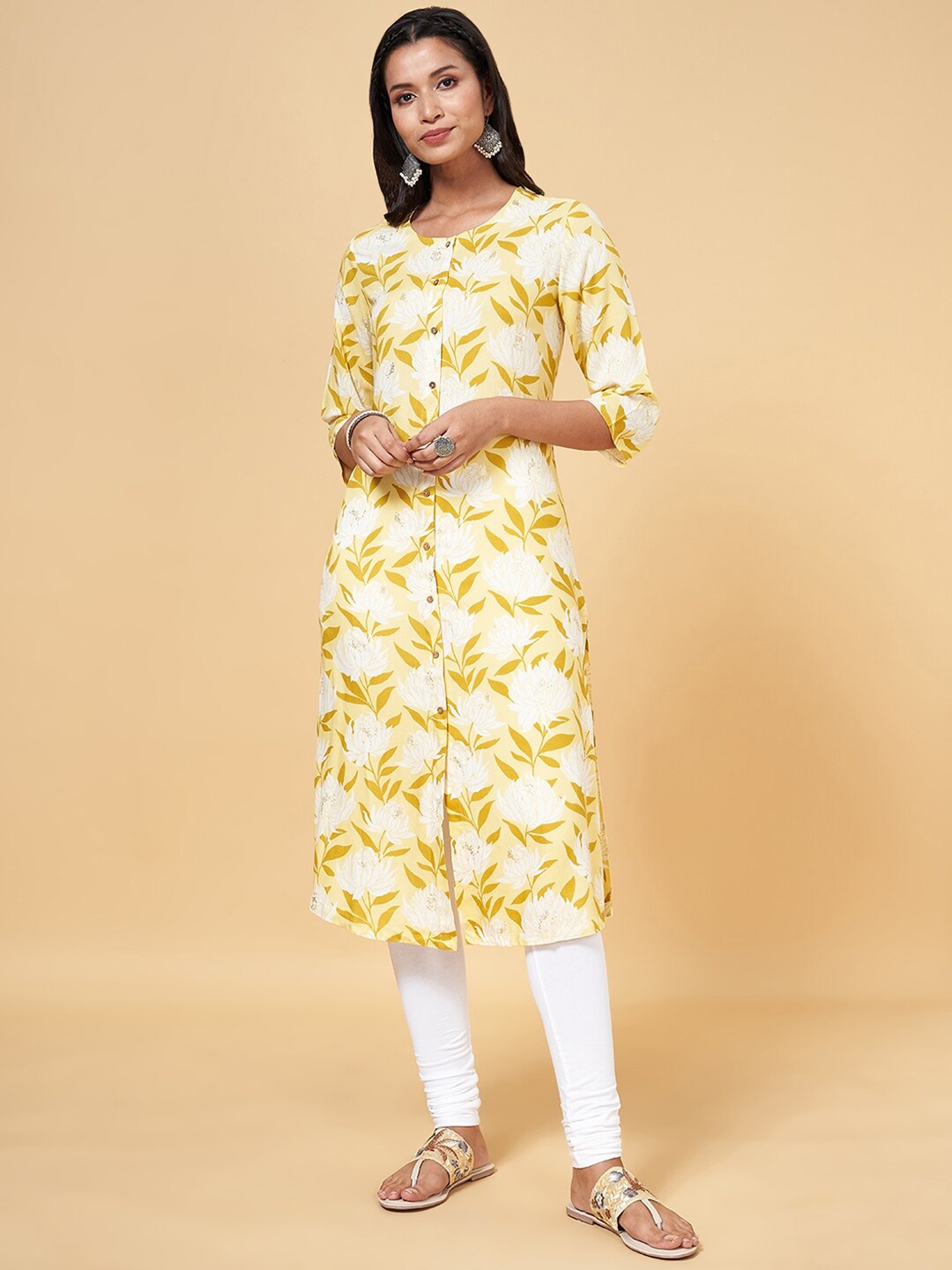 

RANGMANCH BY PANTALOONS Floral Printed Straight Kurta, Mustard