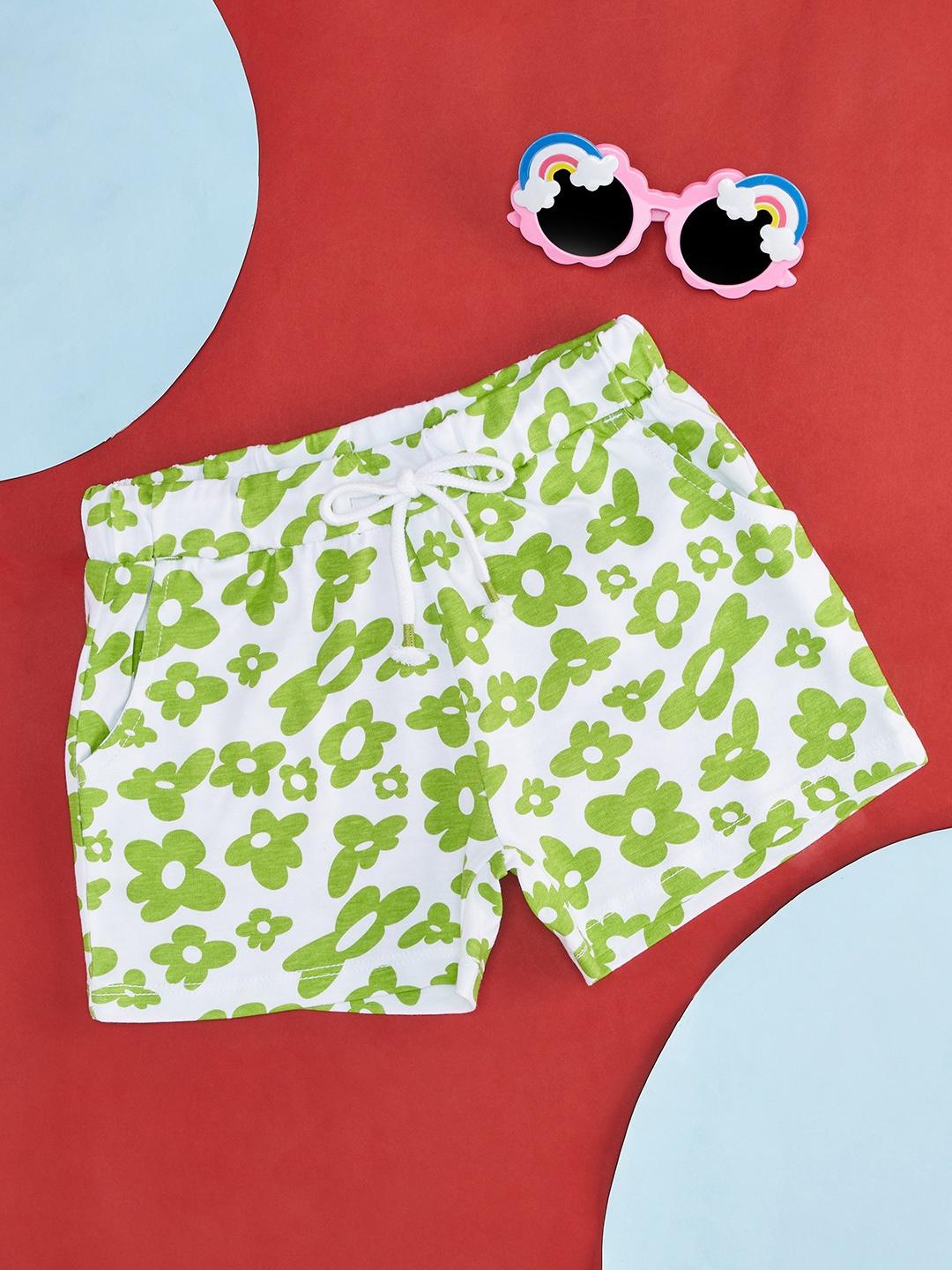 

Pantaloons Junior Girls Floral Printed Cotton Casual Shorts, Green