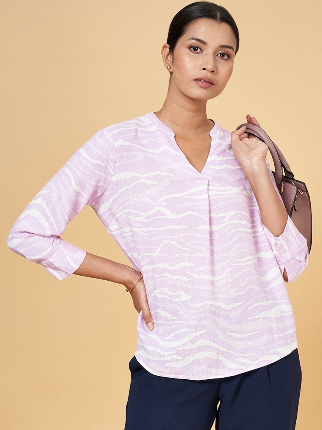 

Annabelle by Pantaloons Abstract Printed Mandarin Collar Regular Top, Purple