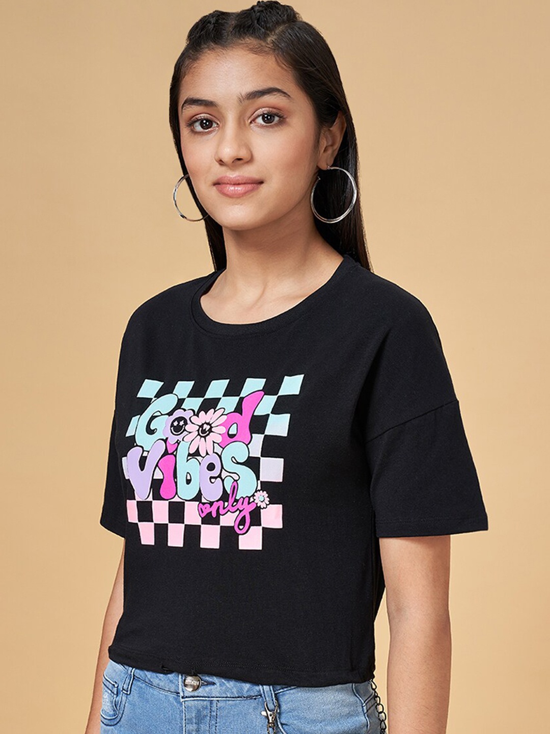

Coolsters by Pantaloons Girls Typography Printed Drop Shpulder Sleeves Cotton T-shirt, Black