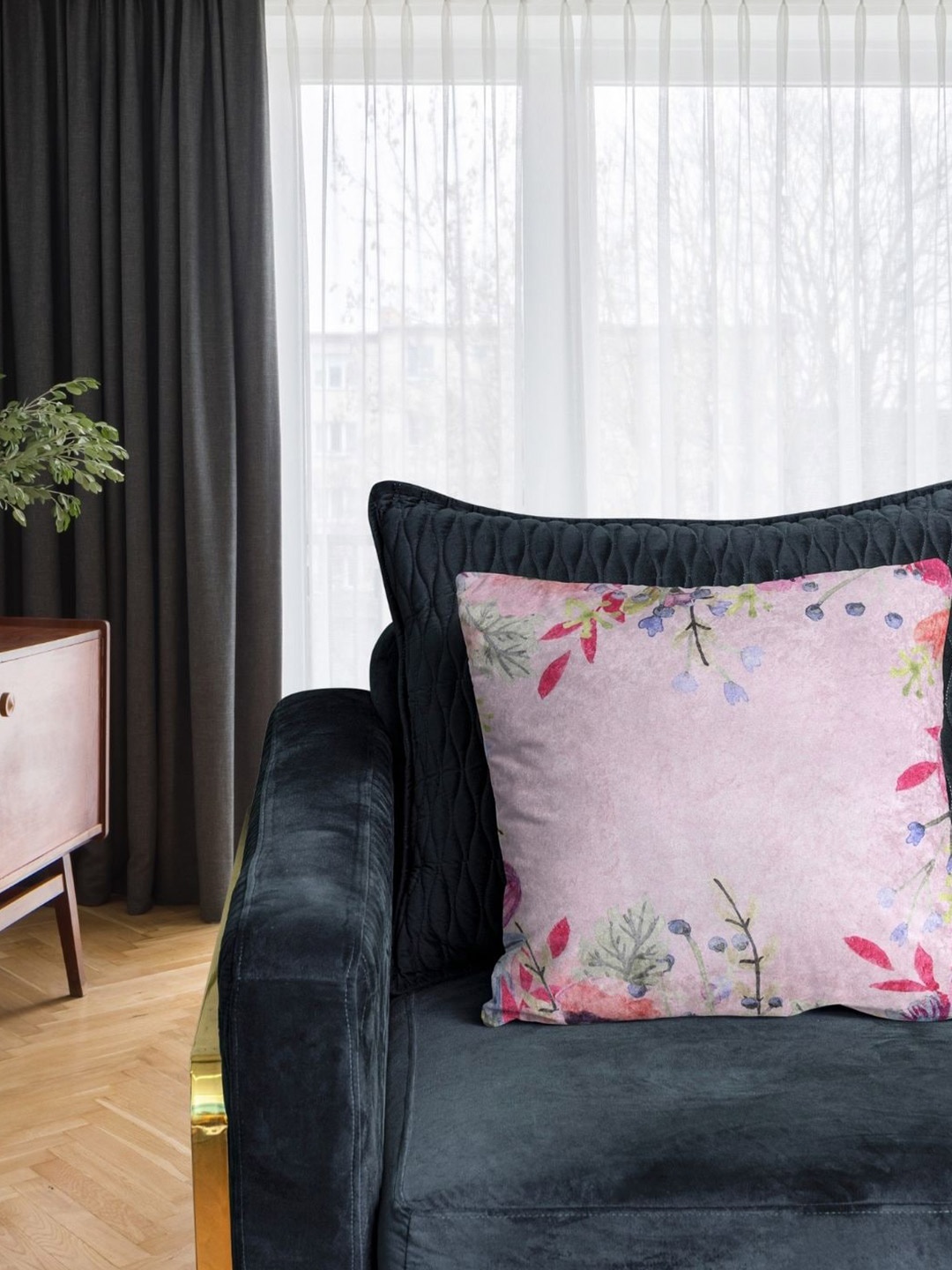 

Tasseled Home Pink & Red Floral Velvet Square Cushion Cover