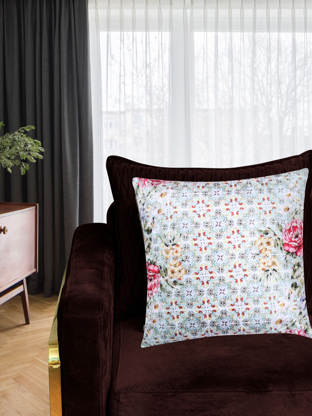 

Tasseled Home Blue & Pink Floral Velvet Square Cushion Cover