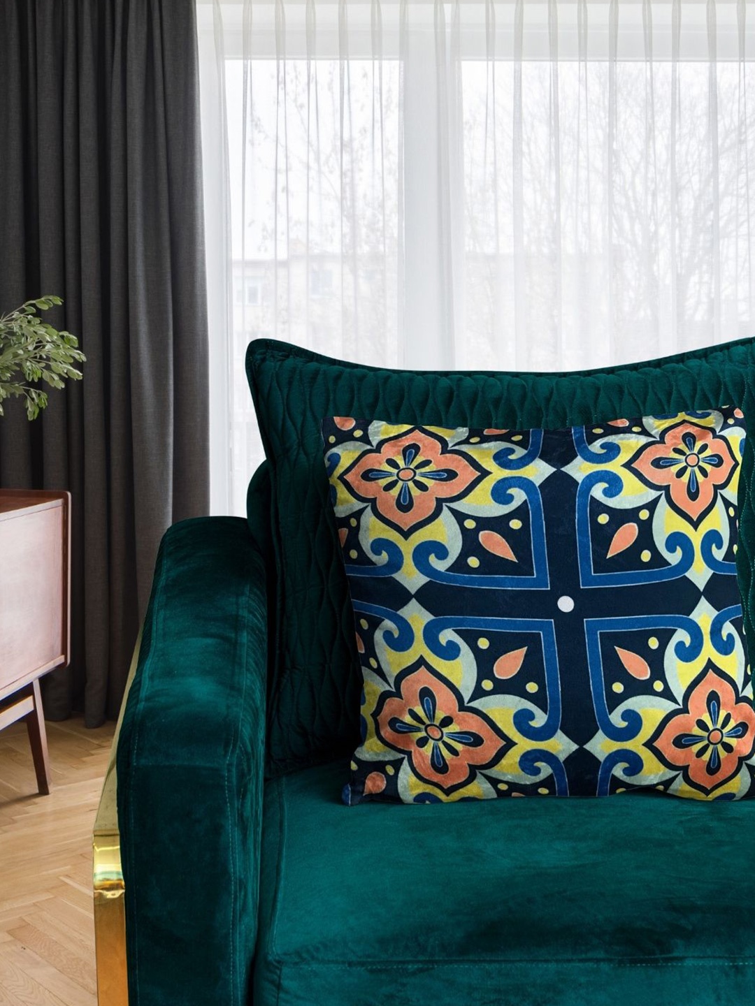 

Tasseled Home Blue & Yellow Ethnic Motifs Velvet Square Cushion Cover