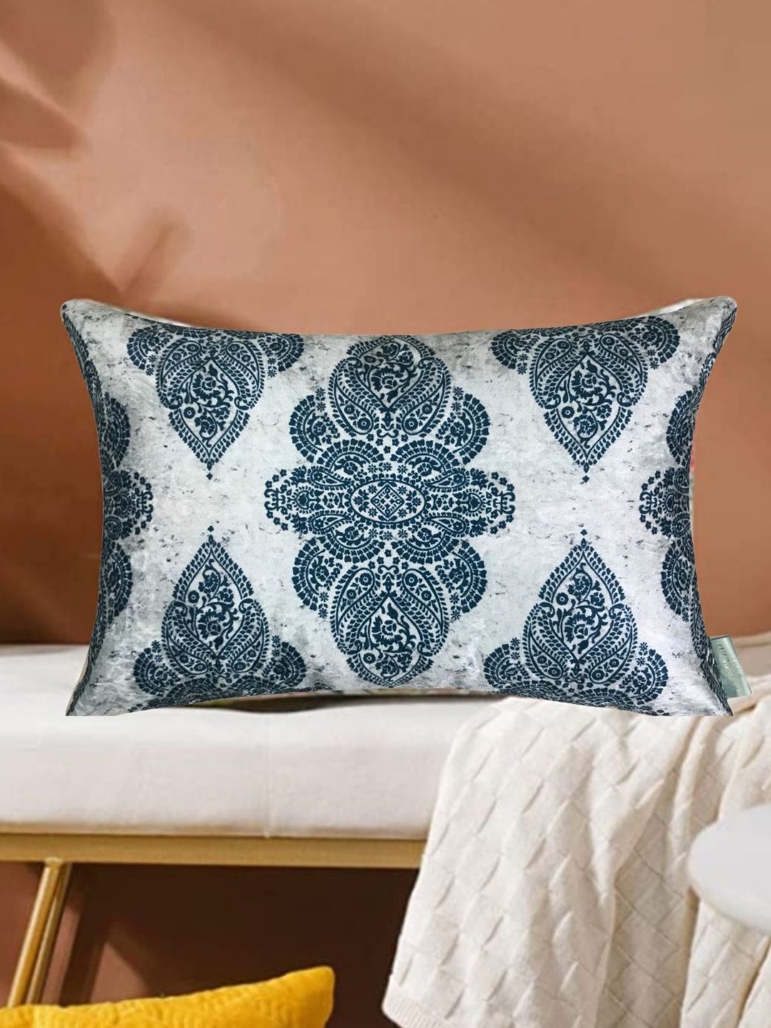 

Tasseled Home White & Green Ethnic Motifs Velvet Rectangle Cushion Cover
