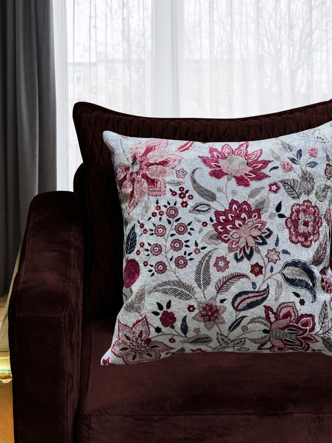 

Tasseled Home Beige & Pink Floral Velvet Square Cushion Cover
