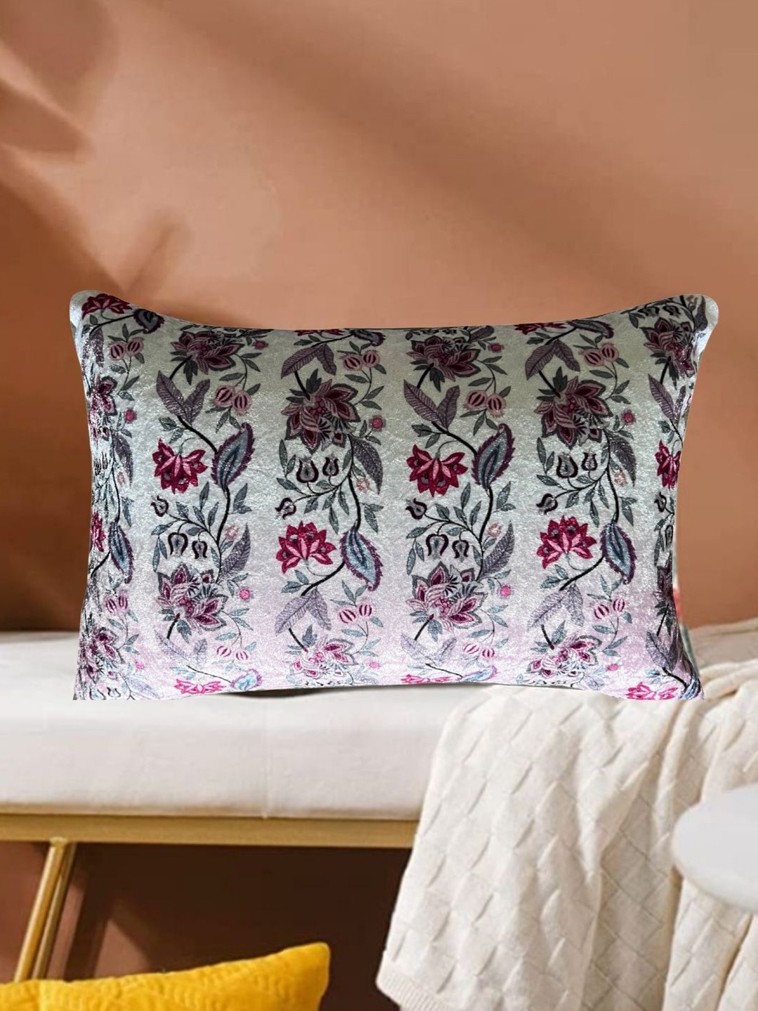 

Tasseled Home Chintz White & Pink Floral Velvet Rectangle Cushion Cover