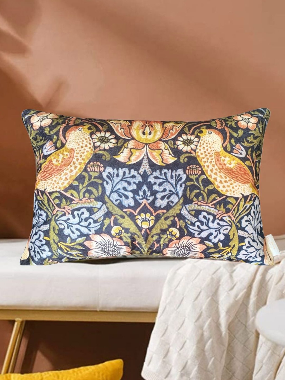 

Tasseled Home Vintage Yellow & Navy Blue Ethnic Motifs Velvet Rectangle Cushion Cover