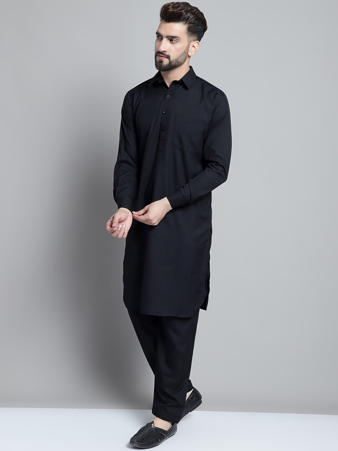 

Jompers Solid Pathani Kurta with Pyjamas, Black