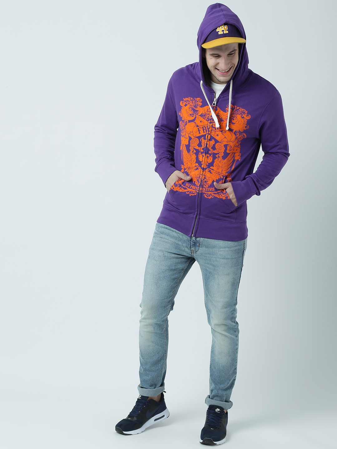 

Huetrap Men Purple Printed Hooded Sweatshirt