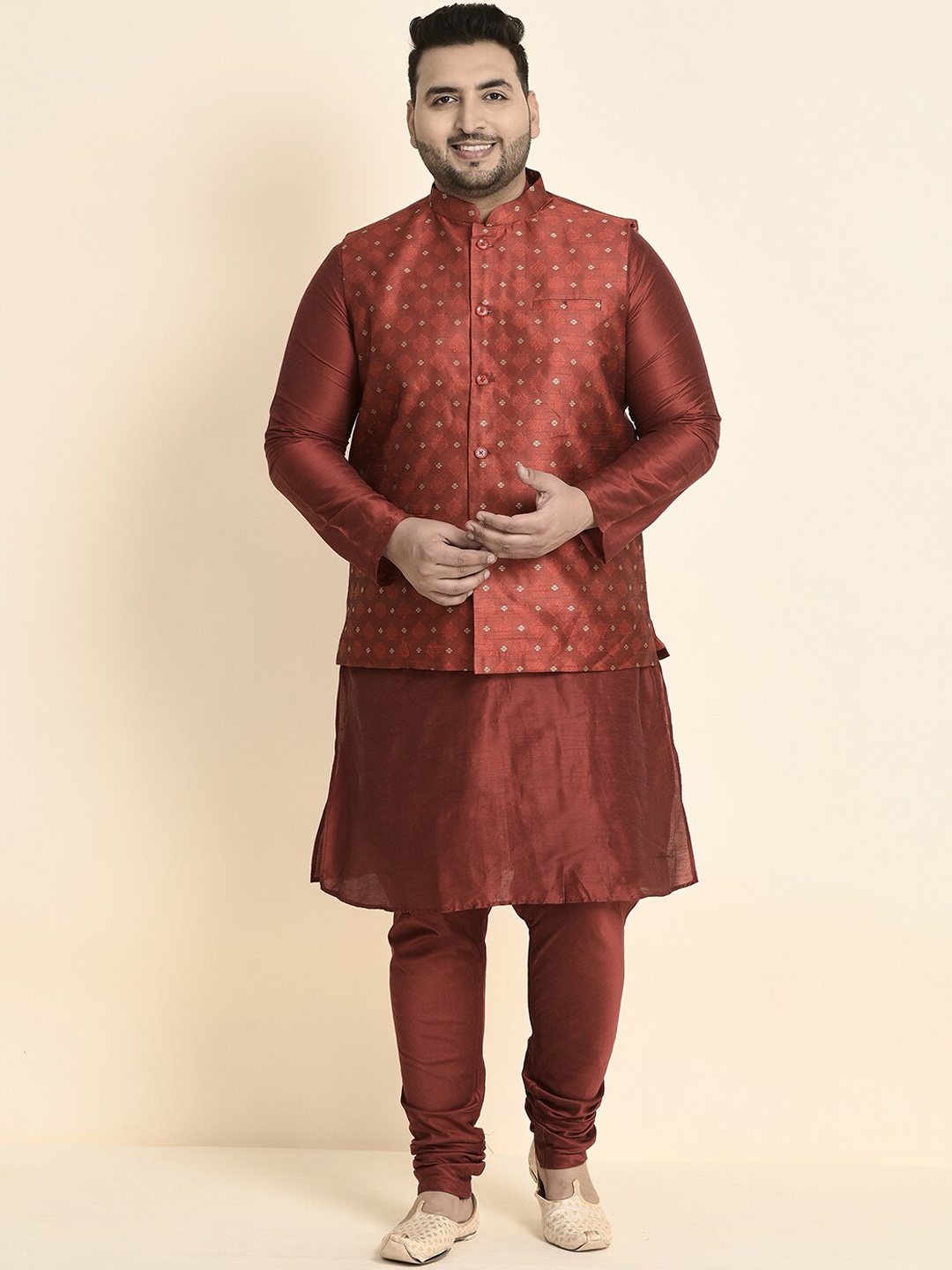 

Sztori Plus Size Mandarin Collar Kurta & Churidar With Nehru Jacket, Red