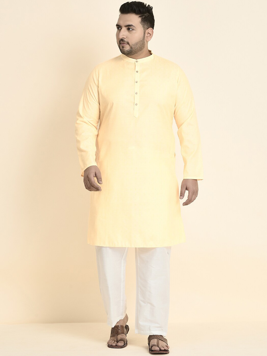 

Sztori Plus Size Band Collar Kurta with Pyjamas, Yellow