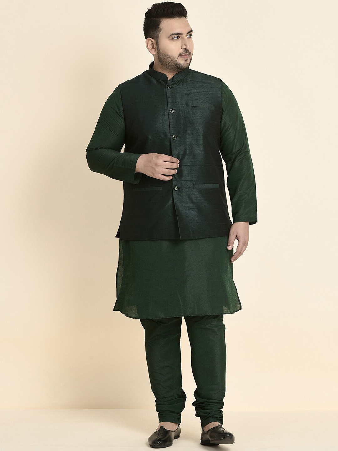 

Sztori Plus Size Mandarin Collar Kurta & Churidar With Nehru Jacket, Green