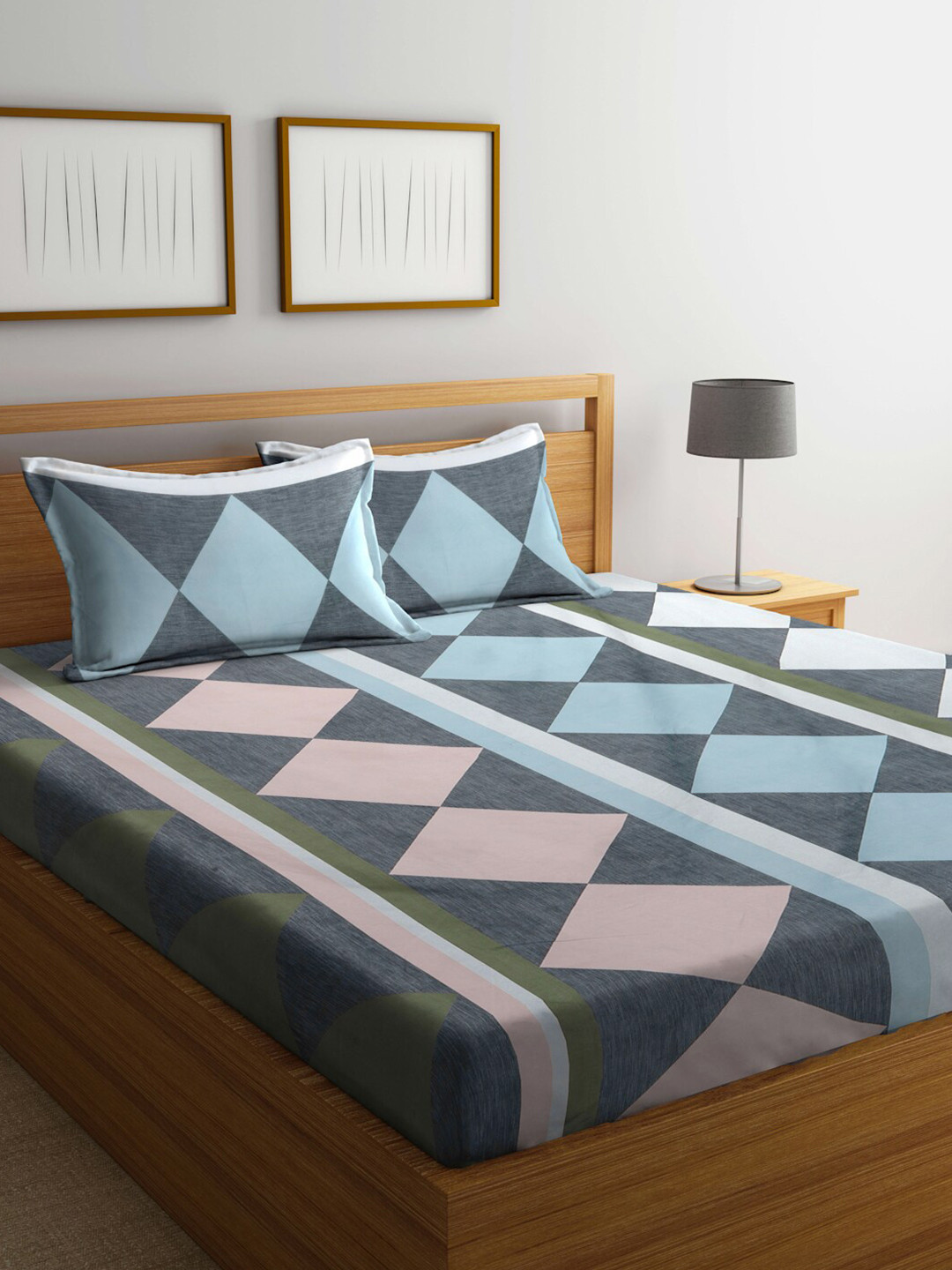 

KLOTTHE Grey & Blue Printed 300 TC King Bedsheet With 2 Pillow Covers