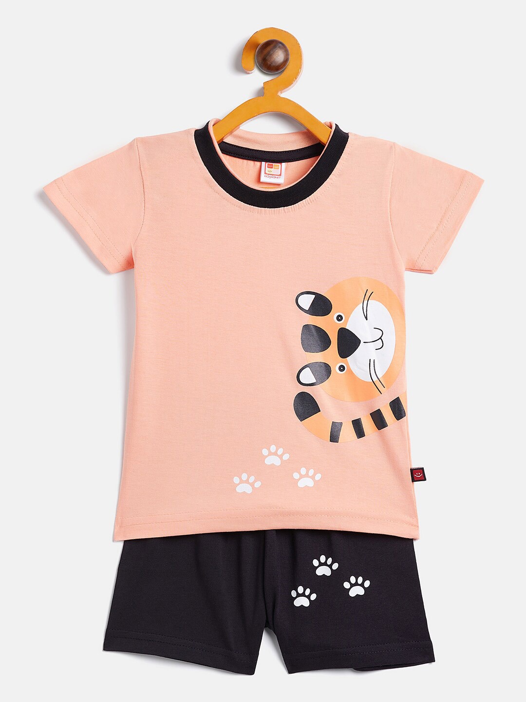 

Camey Kids Printed T-shirt With Shorts, Orange