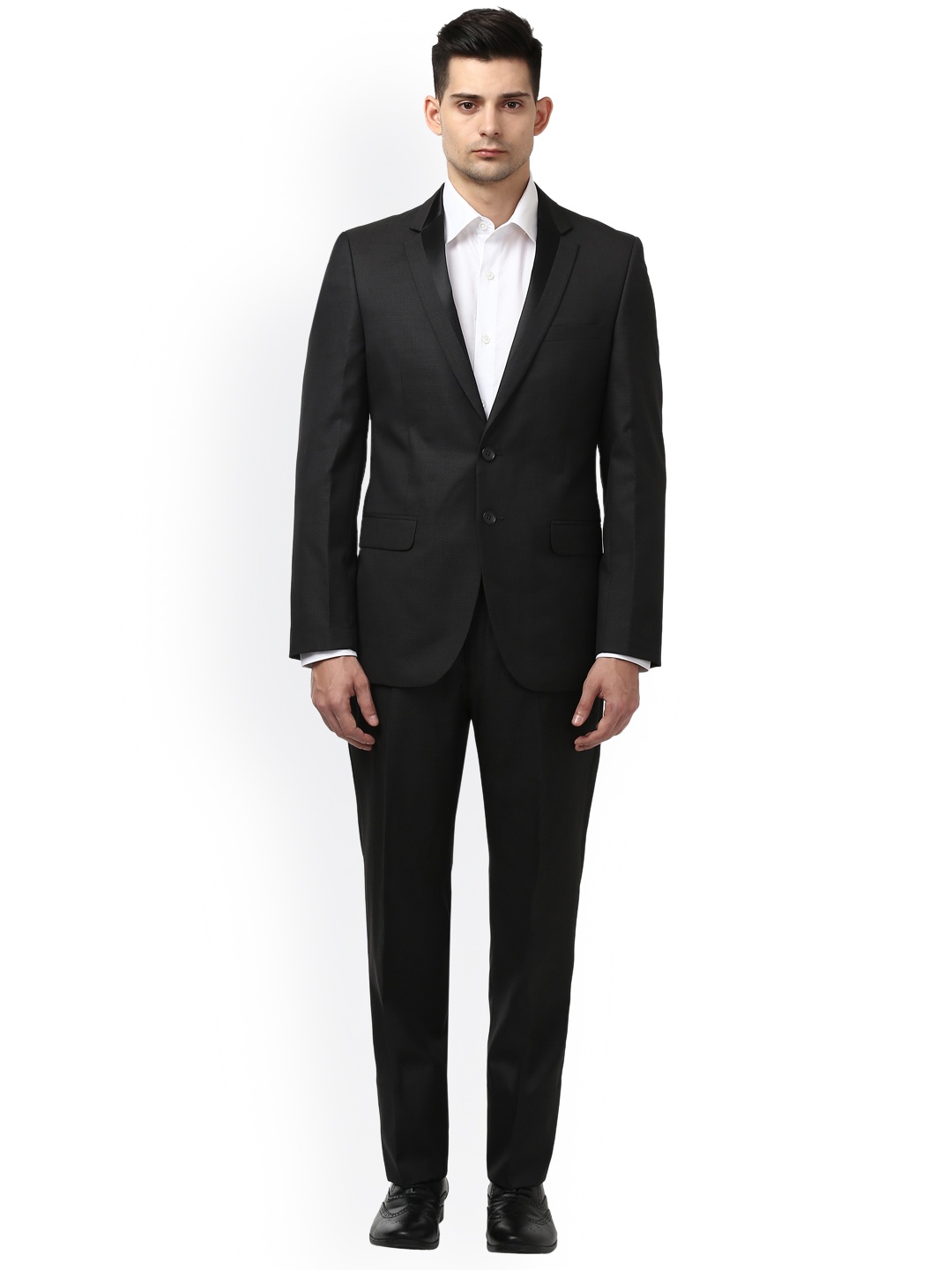 

Raymond Men Black Solid Single-Breasted Tailored Fit Formal Suit