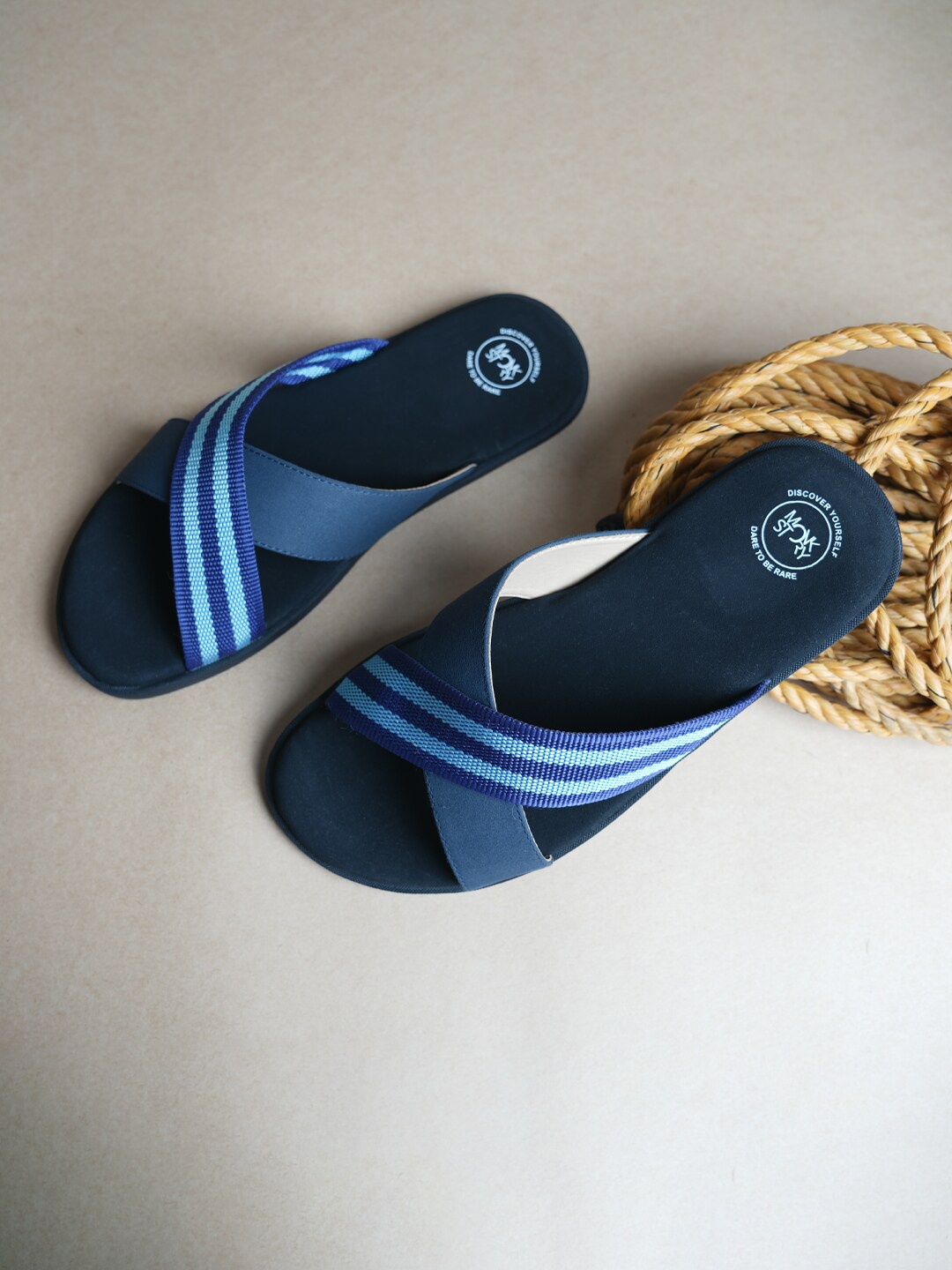 

MONKSTORY Men Striped Comfort Sandals, Blue