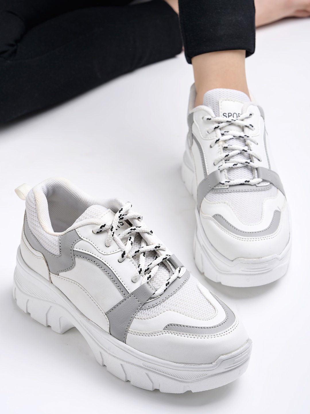 

Shoetopia Women Colourblocked Lightweight Sneakers, White
