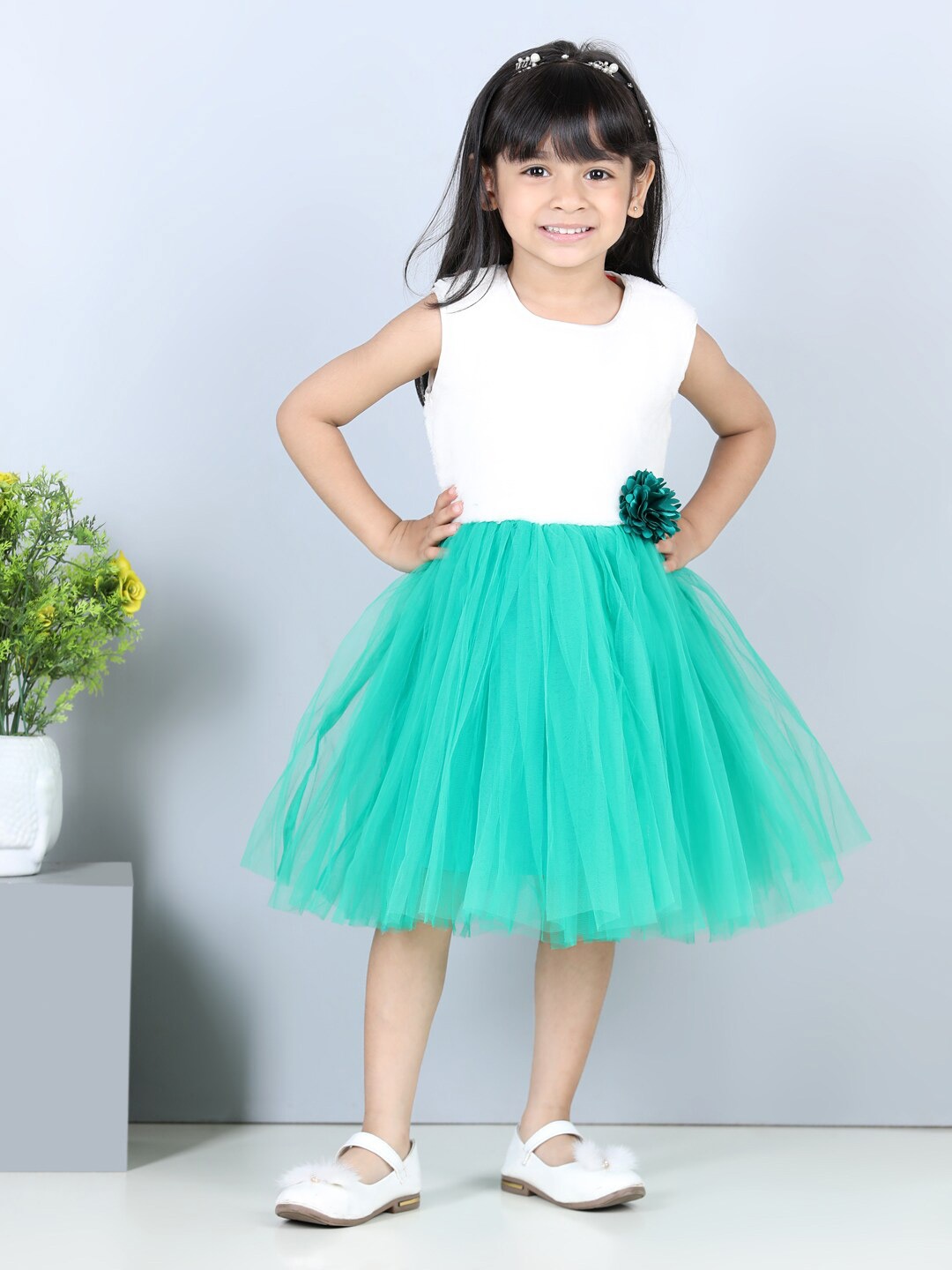 

Toy Balloon kids Girls Net Sleeveless Fit &Flare Dress, Green