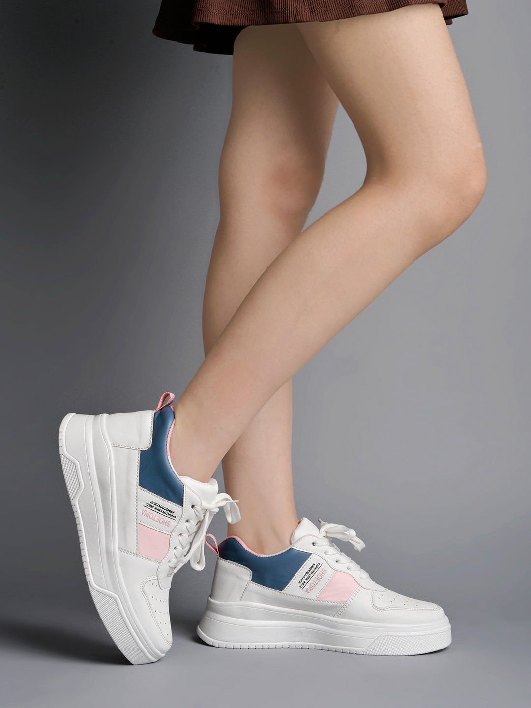 

Shoetopia Women Colourblocked Lightweight Sneakers, White