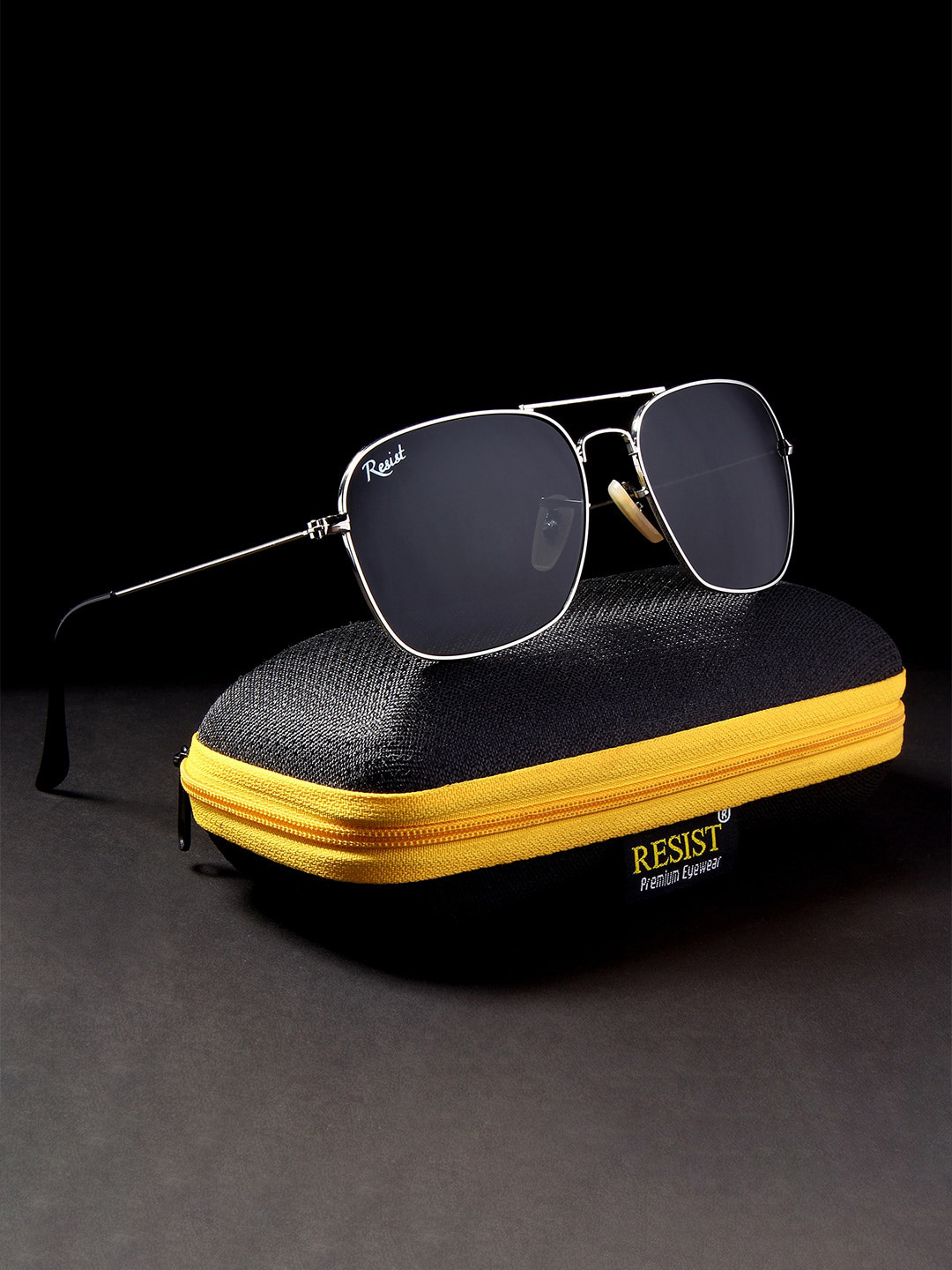 

RESIST EYEWEARSquare Sunglasses With UV Protected Lens LOUISSILVERBLACK1, Black
