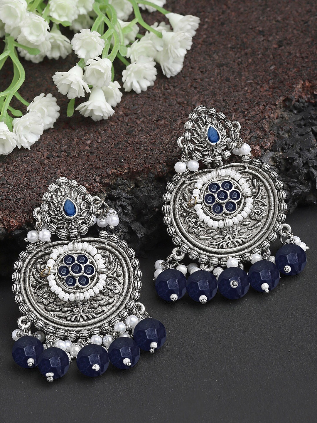 

KARATCART Silver-Plated Oxidised Kundan Contemporary Drop Earrings