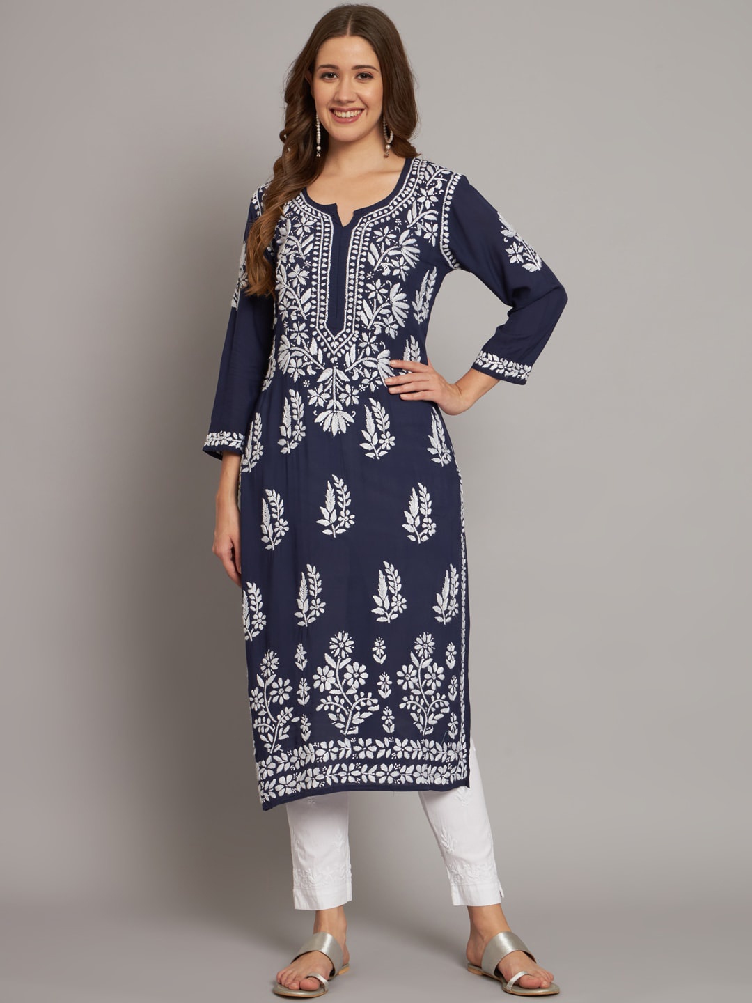 

PARAMOUNT CHIKAN Ethnic Motifs Modal Chikankari Embroidered Kurta, Blue