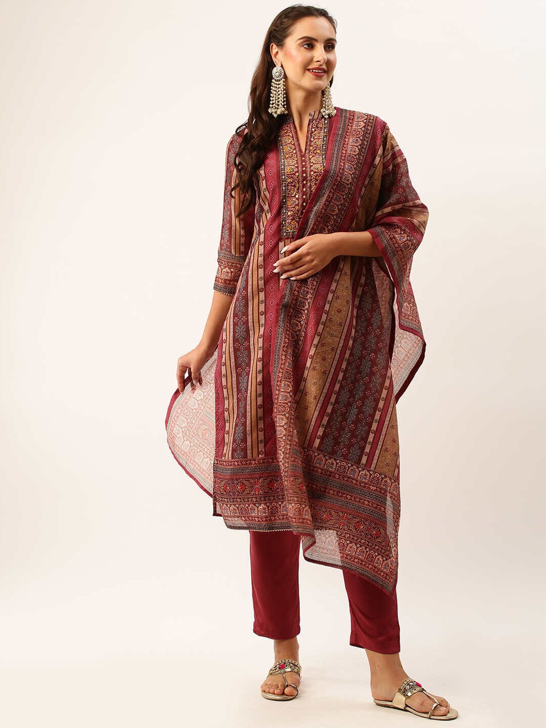 

ZOLA Grey Ethnic Motifs Printed Chanderi Silk Kurta With Trousers & Dupatta, Pink