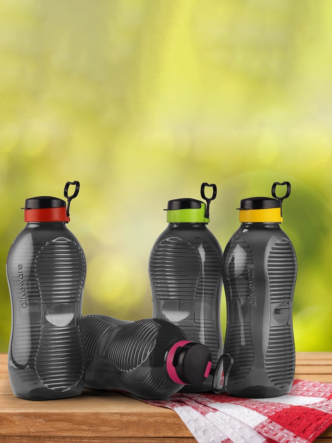 

SOPL-OLIVEWARE Black & Yellow 4 Pieces Textured Water Bottle 2 L Each