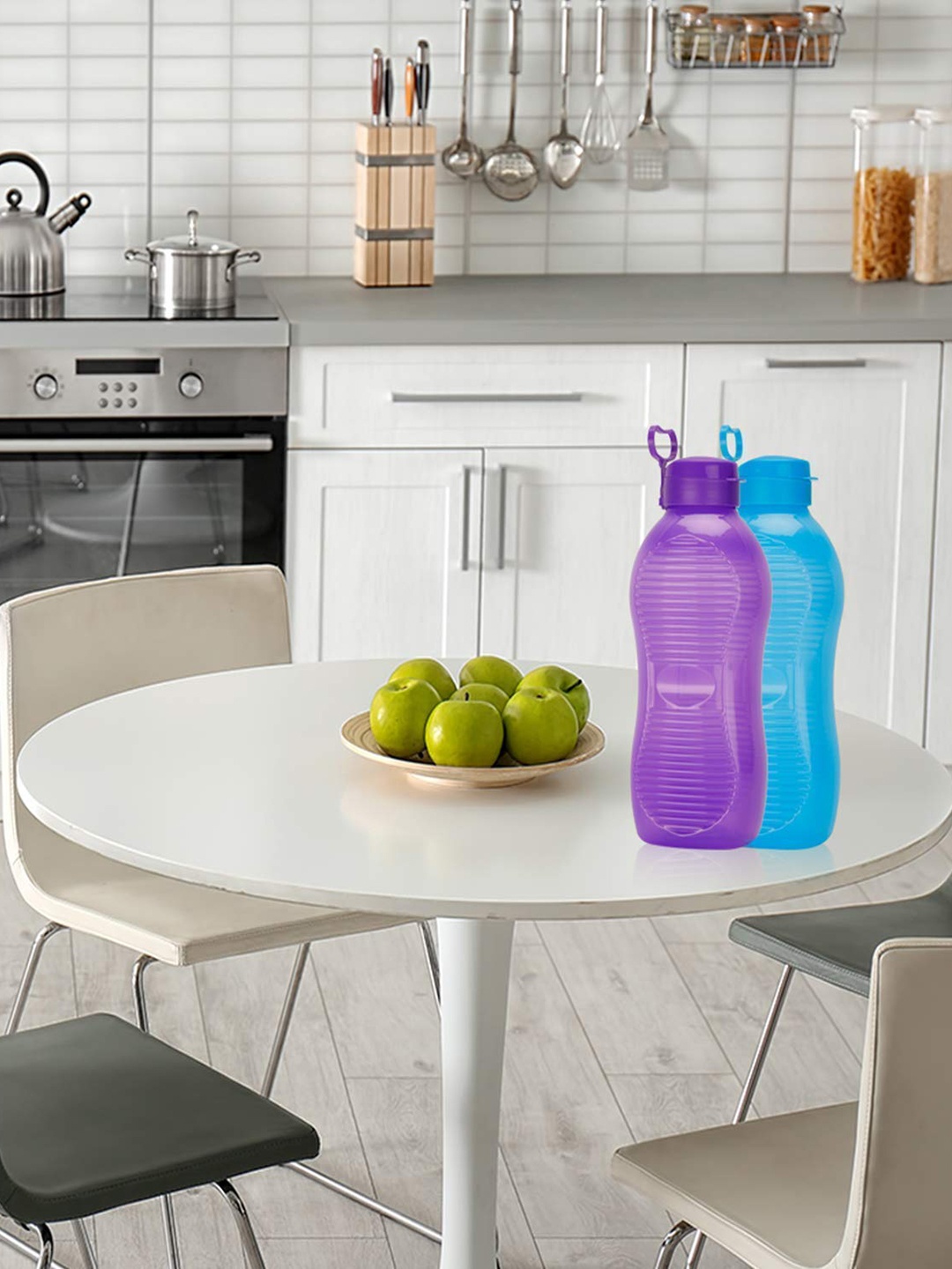 

SOPL-OLIVEWARE Red & Blue 6-Pieces Textured Water Bottles 2 L Each