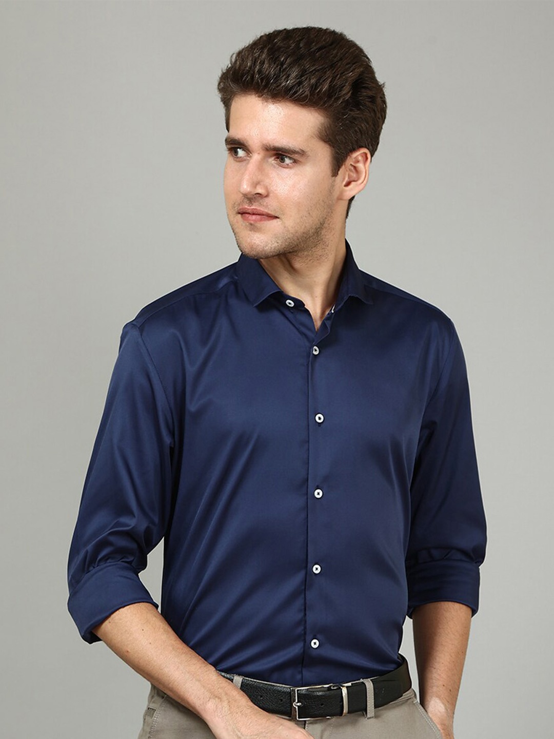 

FOGA Spread Collar Corduroy Shirt, Navy blue