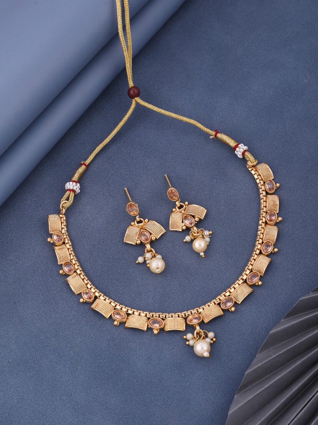 

ROFARWORD Gold-Plated Stone-Studded & Beaded Necklace & Earrings
