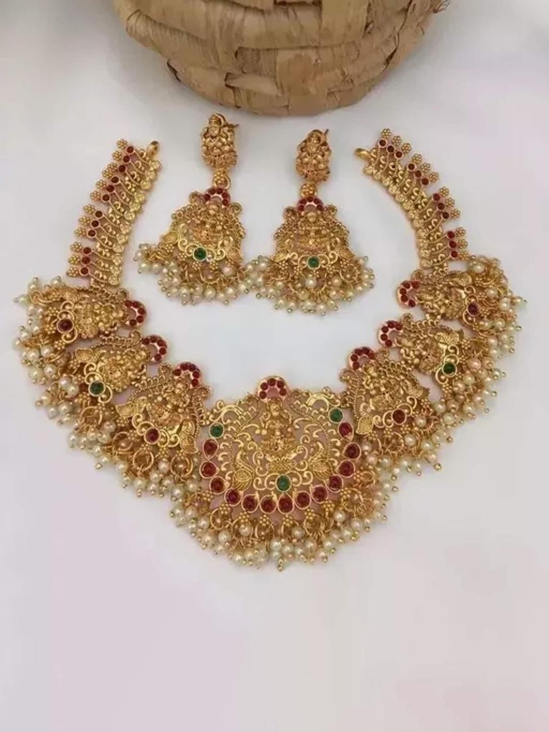 

ROFARWORD Gold-Plated Stone-Studded & Beaded Jewellery Set